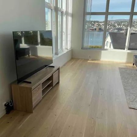 Fantastisk Utsikt, Naert Sentrum Tromsø